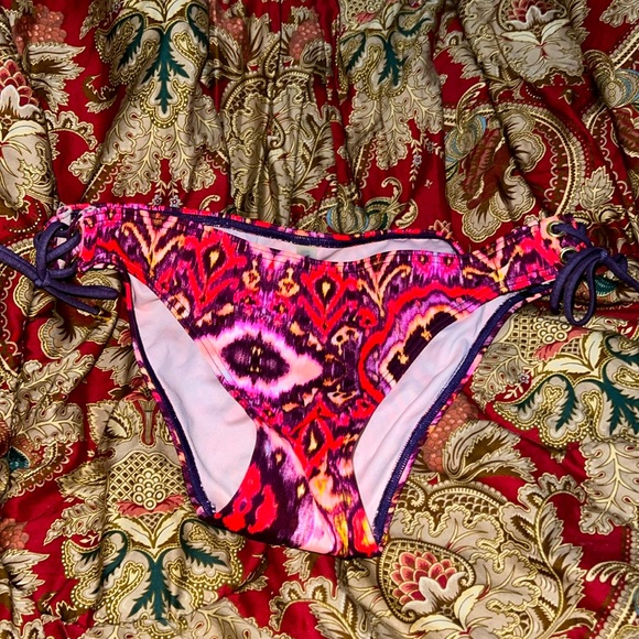 NWT victorias secret bikini bottom size: S - Picture 1 of 7
